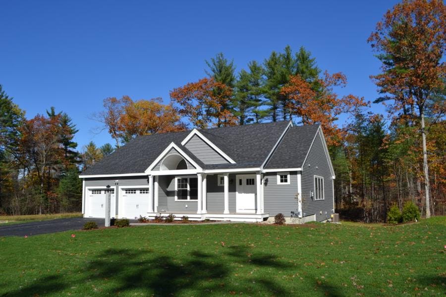 Hobbs-Pond.jpg Hobbs-Pond.jpg