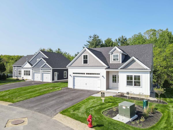 StoneArch at Hidden Meadow | Exeter, NH